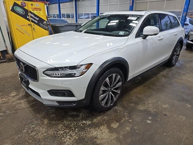 volvo v90 cross country 2025 YV4062NKXS1199735 image volvo v90 cross country 2025 YV4062NKXS1199735 image